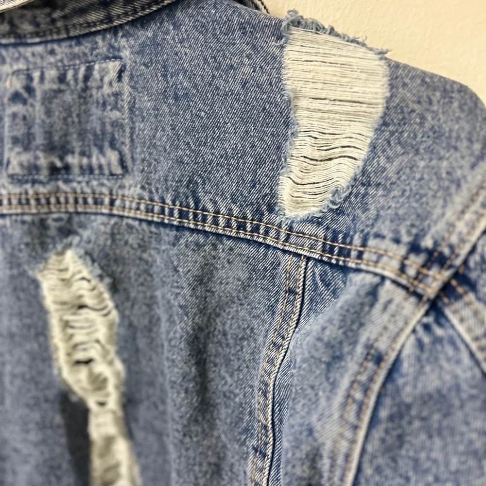 Highway Jeans Distressed Denim Jacket womens size small‎